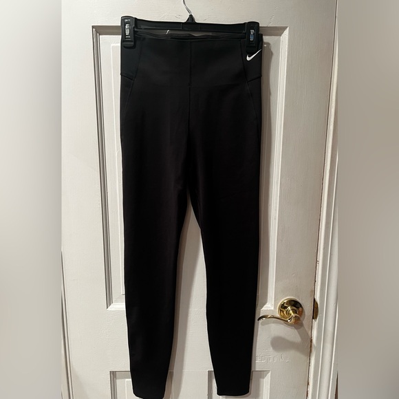 Nike Sculpt Victory Tight Fit High Rise Women’s Full Length Leggings, AQ0284-010 - Picture 1 of 9